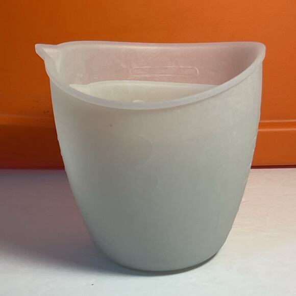 The Pampered Chef Set of 3 Silicone Prep Bowls Measuring Cups #2421 - Picture 4 of 9